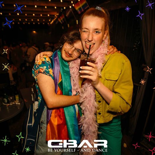 G-Bar | Nightcrawl.dk | Grab your bestie it's Saturday night 🌙🪩🥂
We're looking fo...