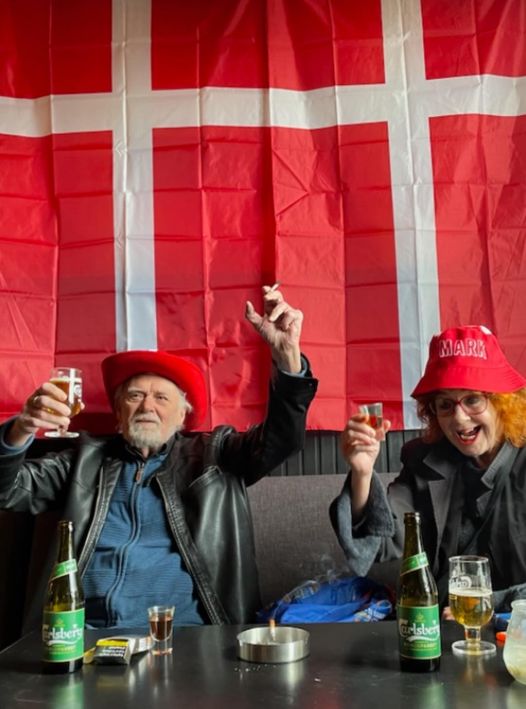 Isbjørnen | Nightcrawl.dk | Nogen glæder sig til EM😂⚽️🐻‍❄️🍻