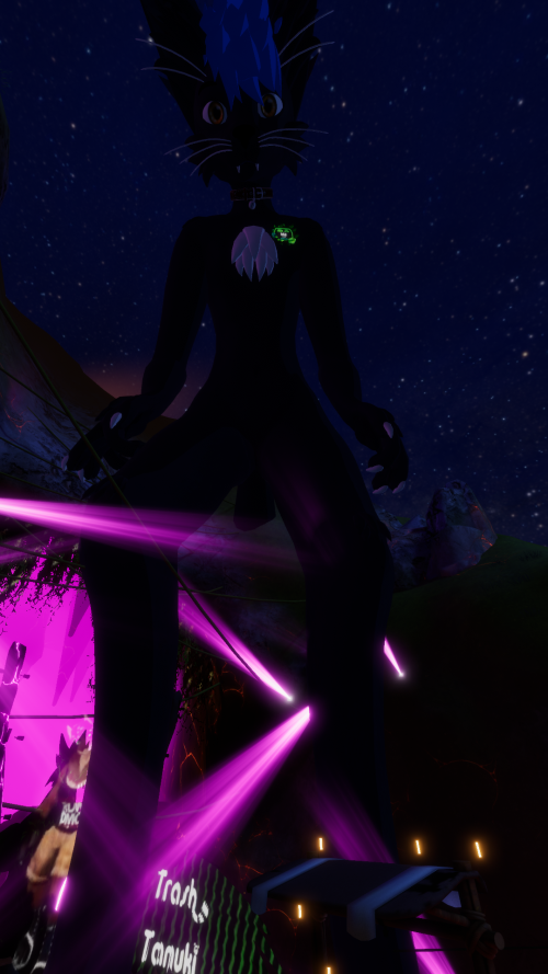 VRChat_2023-06-03_03-39-54.416_1920x1080.png