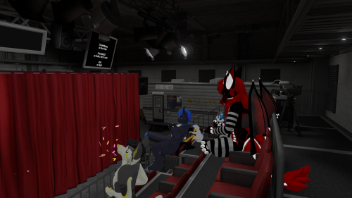 VRChat_2024-08-11_20-06-42.017_1920x1080.png