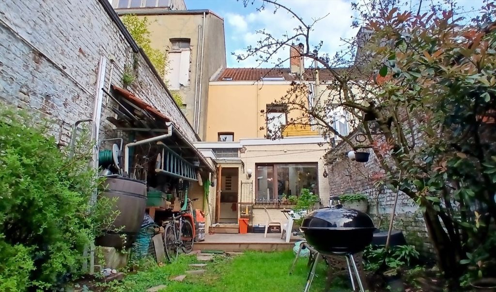 Image of Room Available in Friendly Shared House near Place Jourdan 4