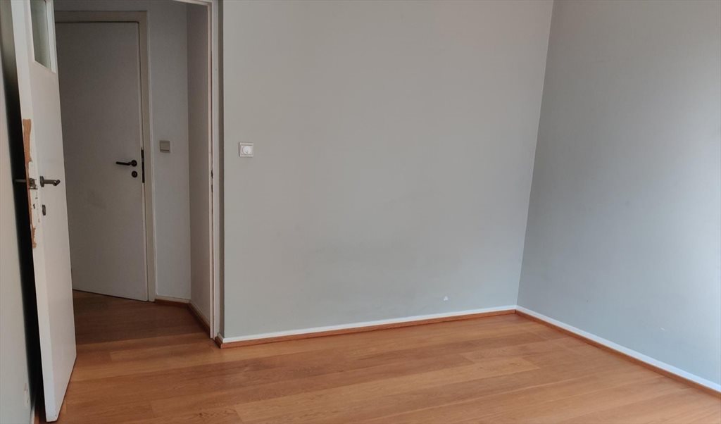 Image of Chambre uniquement pour FILLE TRAVAILLEUSE – 635 € tout compris, disponible de suite, à Woluwe-Saint 2