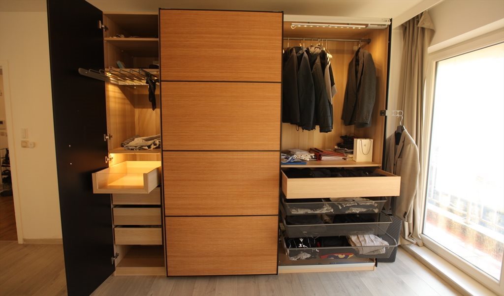 Image of Looking for 2 Female Flatmates to Share Spacious Renovated Apartment in Brussels 3