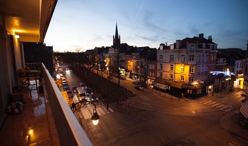 Image of Looking for 2 Female Flatmates to Share Spacious Renovated Apartment in Brussels 2