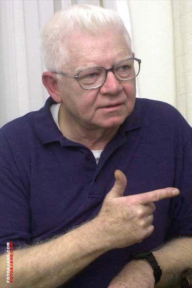Oktay Sinanoğlu