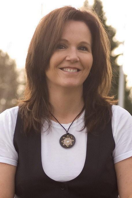 Janet Gurtler