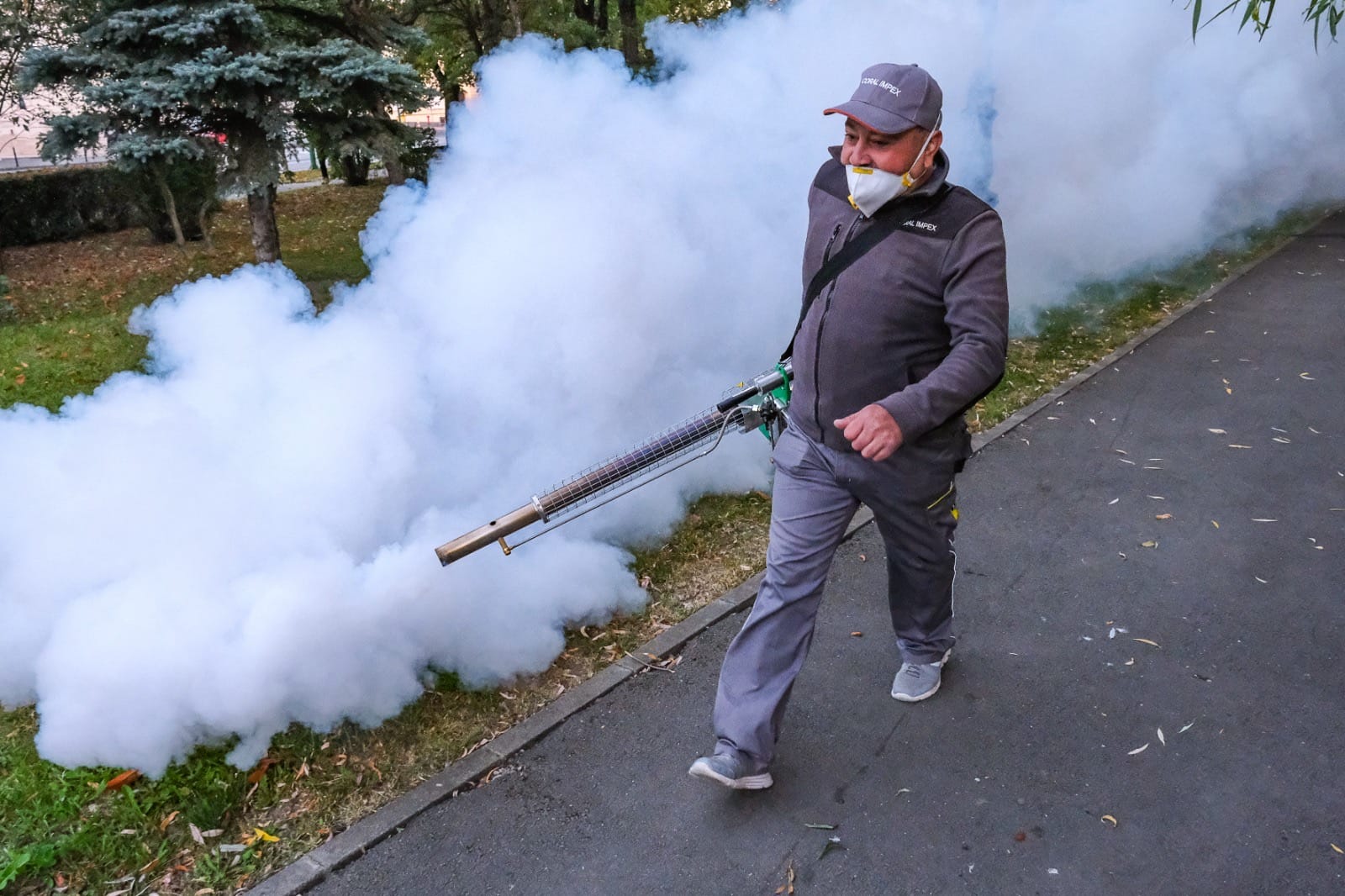 Luni începe o nouă campanie de dezinsecție