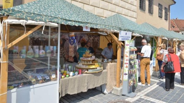 Expoziția “Republica Moldova Prezintă”: degustări și prezentări în Piața Sfatului, 28-30 iunie
