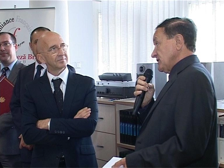 ambasadorul-frantei-a-inaugurat-o-agentie-consulara-la-brasov