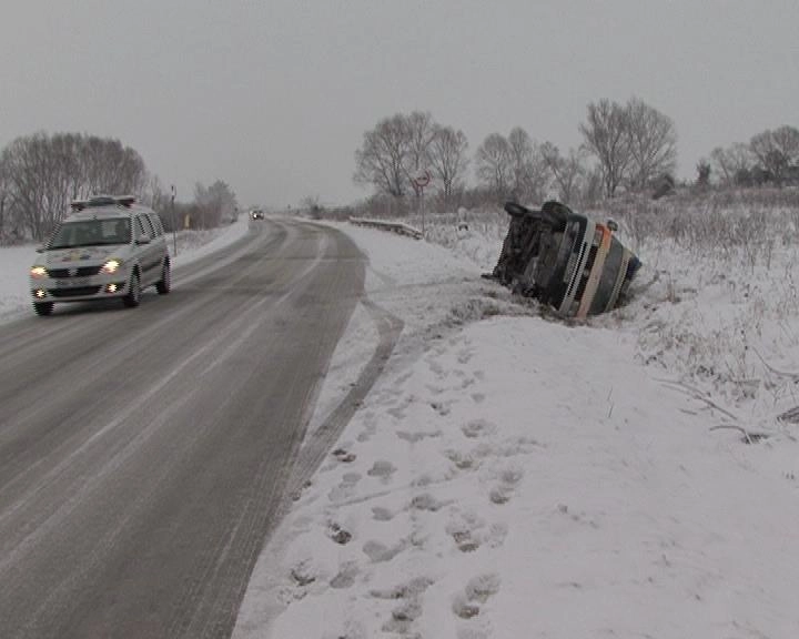 ambulanta-rasturnata-intre-brasov-si-tarlungeni
