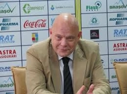 antrenorul-greg-lindqvist-isi-asuma-responsabilitatea-