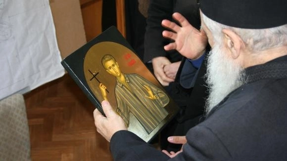 are-interdictie-de-a-parasi-localitatea