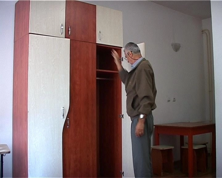 bataie-pe-locuri-in-internatele-din-brasov