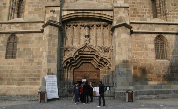 biserica-neagra-trece-la-programul-de-iarna-de-vizitare