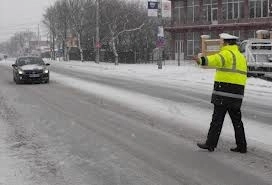 ce-risti-daca-nu-ai-masina-echipata-cu-cauciucuri-de-iarna