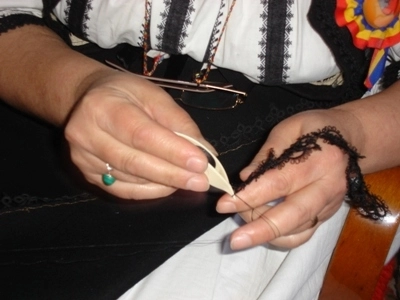 curs-gratuit-de-tatting-arta-dantelei-cu-suveica
