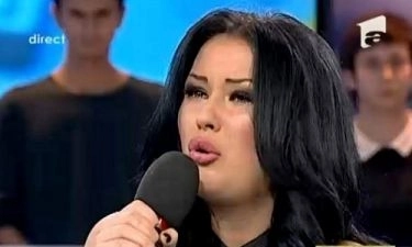 daniela-crudu-a-primit-papucii-in-direct
