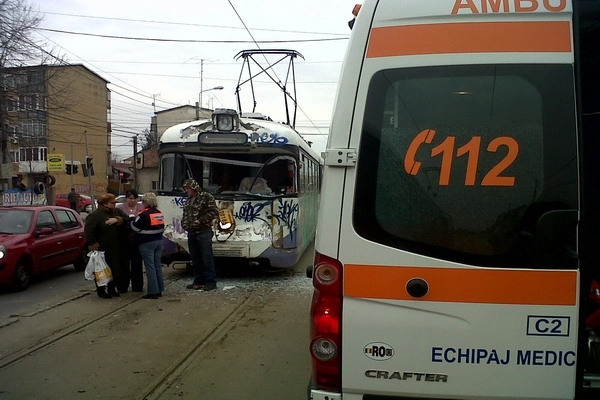 doua-tramvaie-sau-ciocnit-in-galati