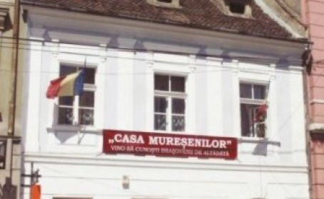 expozitie-de-fotografie-la-muzeul-casa-muresenilor