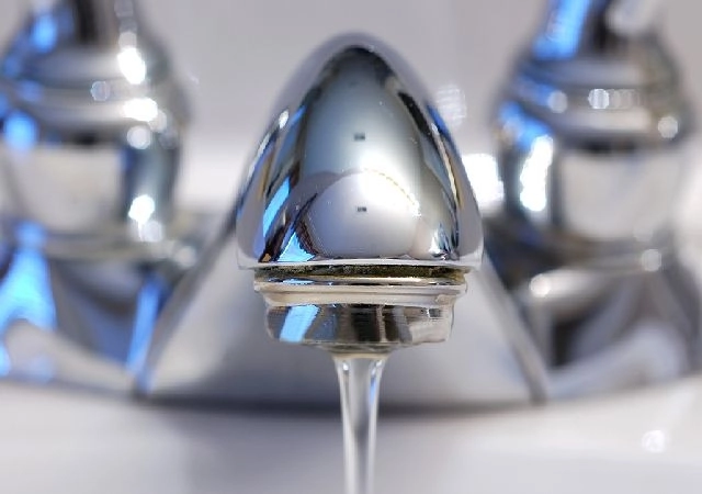 fara-apa-calda-in-mai-multe-cartiere