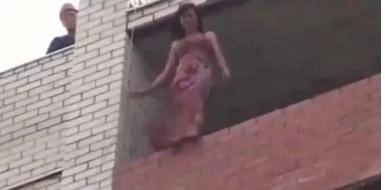 faza-zilei-cum-salveaza-un-pompier-o-sinucigasa-video