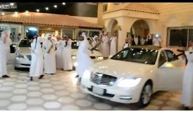 faza-zilei-trag-cu-ak-47-de-ziua-nuntii-video