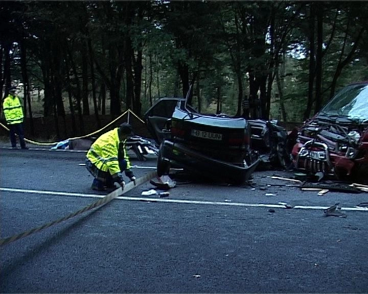galerie-foto-cu-accidentul-mortal-de-pe-dn1