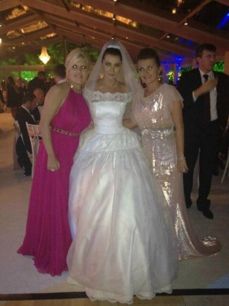 galerie-foto-cu-nunta-elenei-basescu