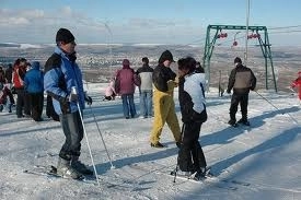 in-statiunile-de-pe-valea-prahovei-se-poate-schia-in-conditii-bune