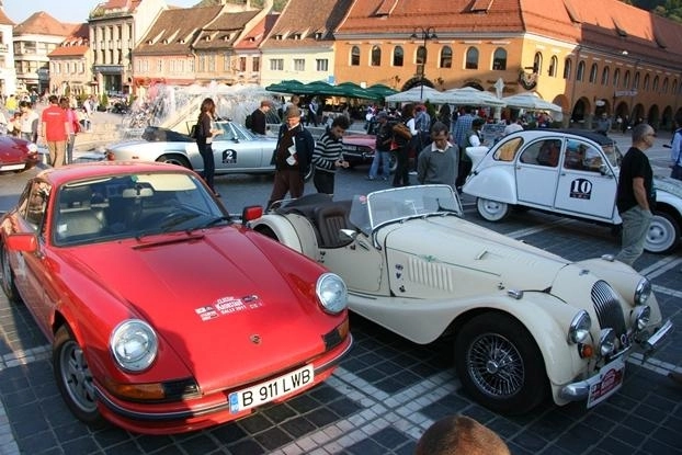 in-weekend-are-loc-raliul-masinilor-de-epoca