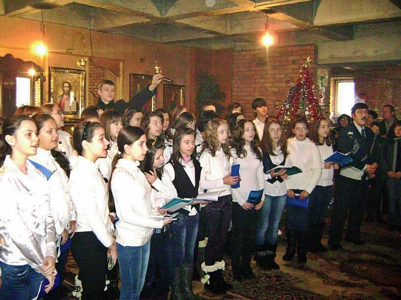 inscrieri-gratuite-pentru-corul-ingerasii