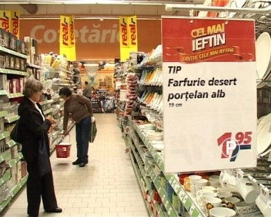 noaptea-reducerilor-la-hypermarketul-real-