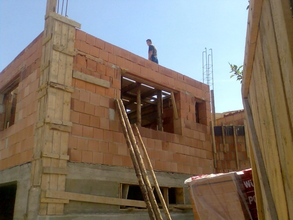 numarul-constructiilor-rezidentiale-in-scadere-in-judetul-brasov