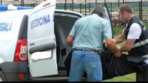 o-femeie-a-fost-gasita-moarta-in-casa-