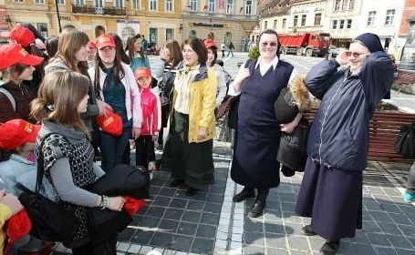 osansa-pentru-copiii-de-la-congregatia-inimi-neprihanite