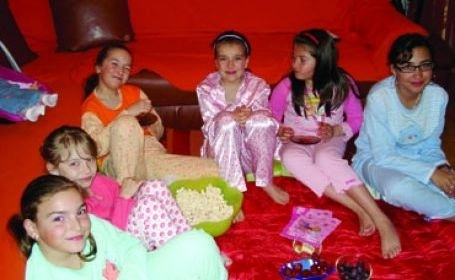 petrecere-in-pijamale-sau-observatii-astronomice-la-biblioteca