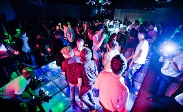petreceri-in-cluburi