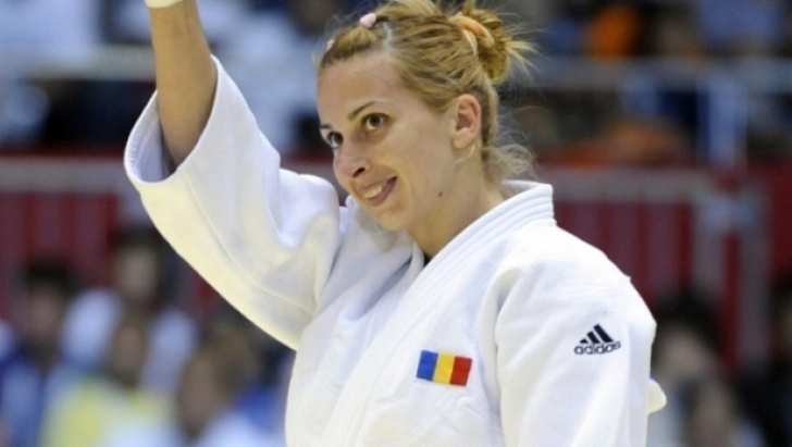 se-retrage-alina-dumitru