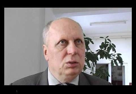 sicriul-profesorului-traian-duta-depus-la-liceul-tehnologic-dr-ioan-senchea-