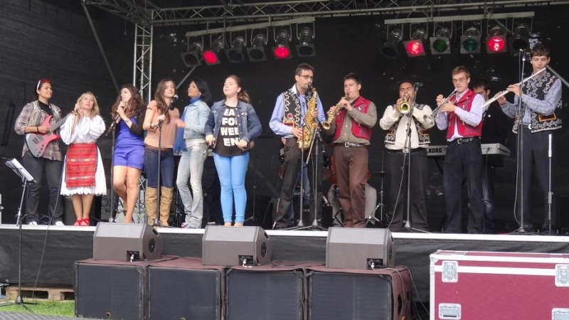 spectacol-studentesc-la-memo-video