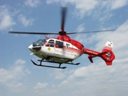 turist-salvat-de-la-padina-cu-un-elicopter-smurd