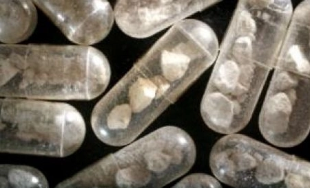 ucis-de-cocaina-pe-care-o-transporta-in-stomac