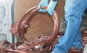 un-hot-a-lasat-doua-localitati-fara-semnal-la-telefon