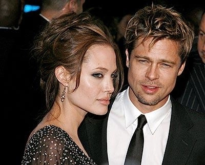-angelina-jolie-si-brad-pitt-sar-fi-casatorit-in-secret