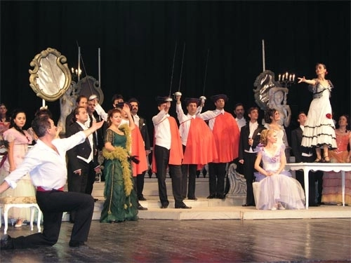 -concert-al-operei-brasov-in-piata-sfatului-