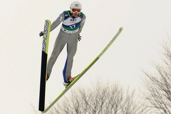 -cupa-fis-la-sarituri-cu-schiurile-la-baza-olimpica-din-rasnov