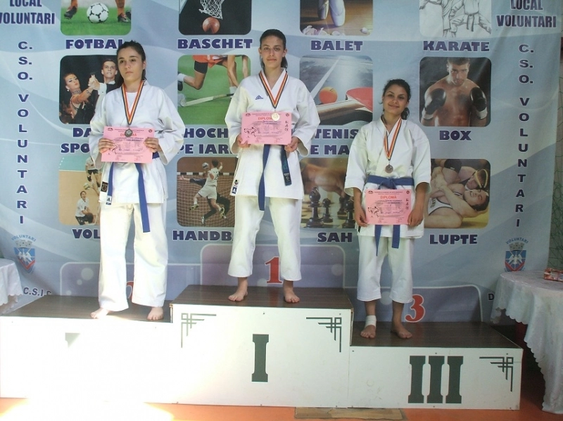 13-medalii-jka-la-cupa-romaniei-la-karate