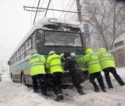 27-de-persoane-aflate-in-dificultate-au-fost-salvate