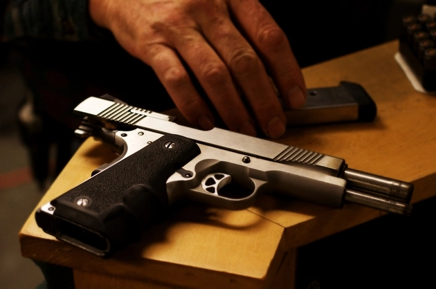 3800-de-posesori-de-arme-la-brasov