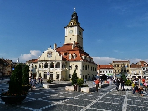 76000-de-turisti-au-vizitat-brasovul-in-septembrie